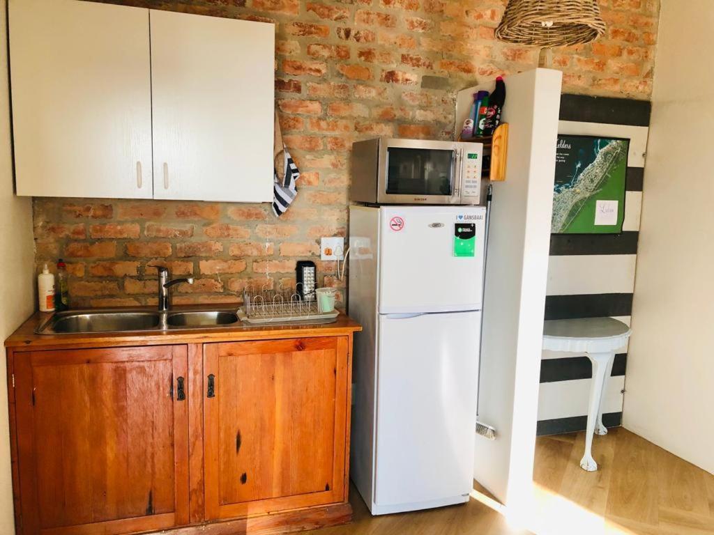 Self Catering Apartment - Де-Келдерс Экстерьер фото